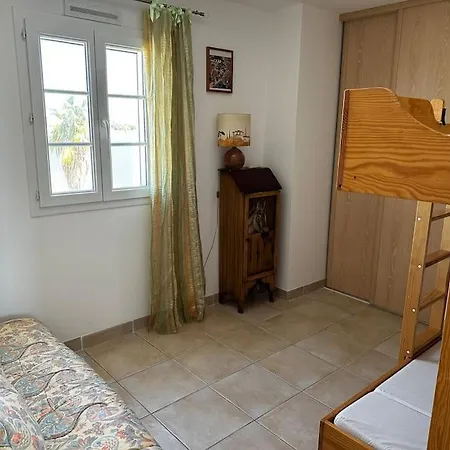Apartment Marina 4 Adultes 4 Enfants Piscine Commune Aigues-Mortes