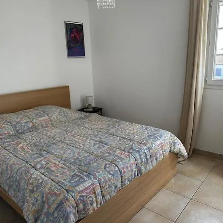Apartment Marina 4 Adultes 4 Enfants Piscine Commune Aigues-Mortes