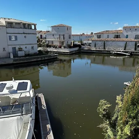 Marina 4 Adultes 4 Enfants Piscine Commune Apartment