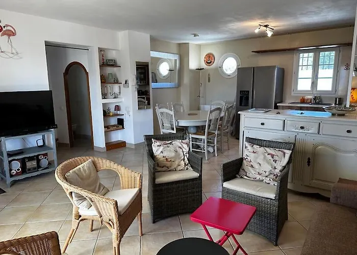 Apartamento Marina 4 Adultes 4 Enfants Piscine Commune Aigues-Mortes