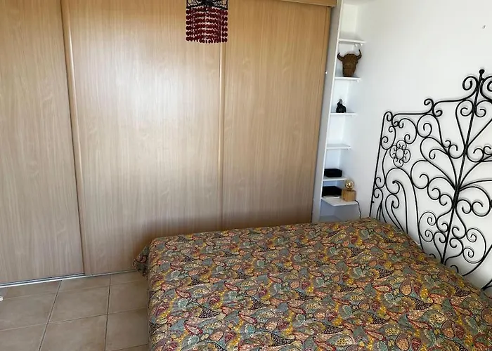 Marina 4 Adultes 4 Enfants Piscine Commune Aigues-Mortes