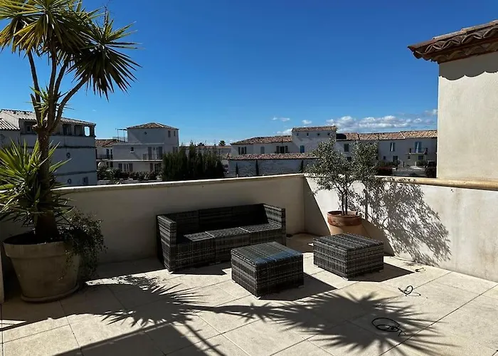 Marina 4 Adultes 4 Enfants Piscine Commune Apartamento *